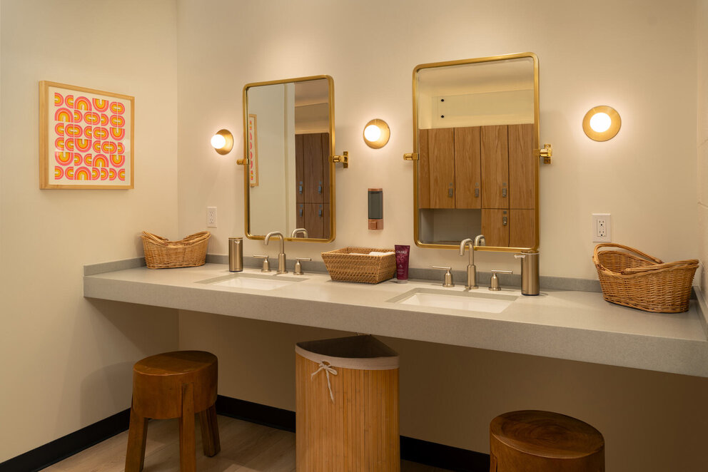 spa locker room sinks